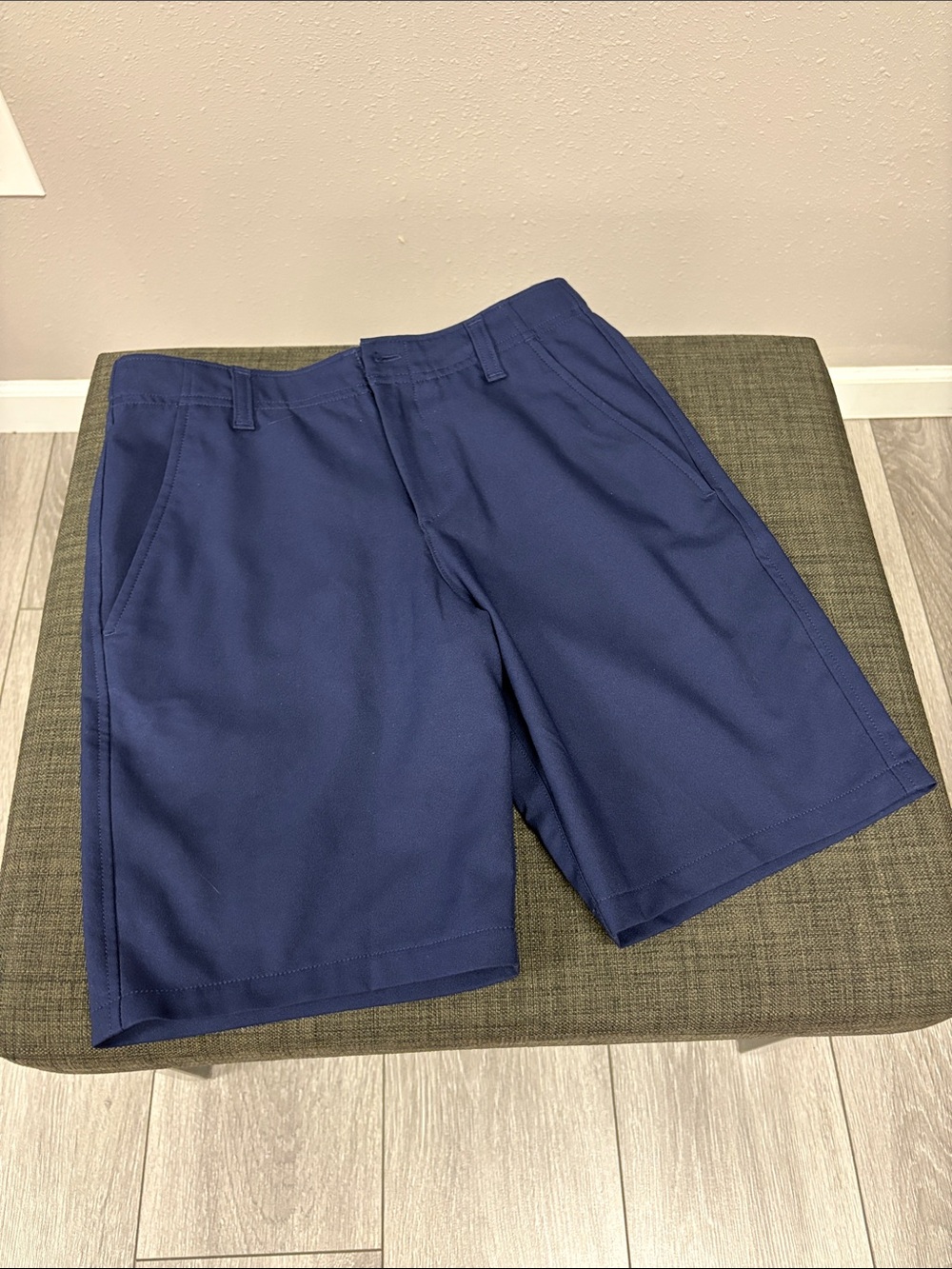 Boys Under Armour Navy Golf Shorts Medium